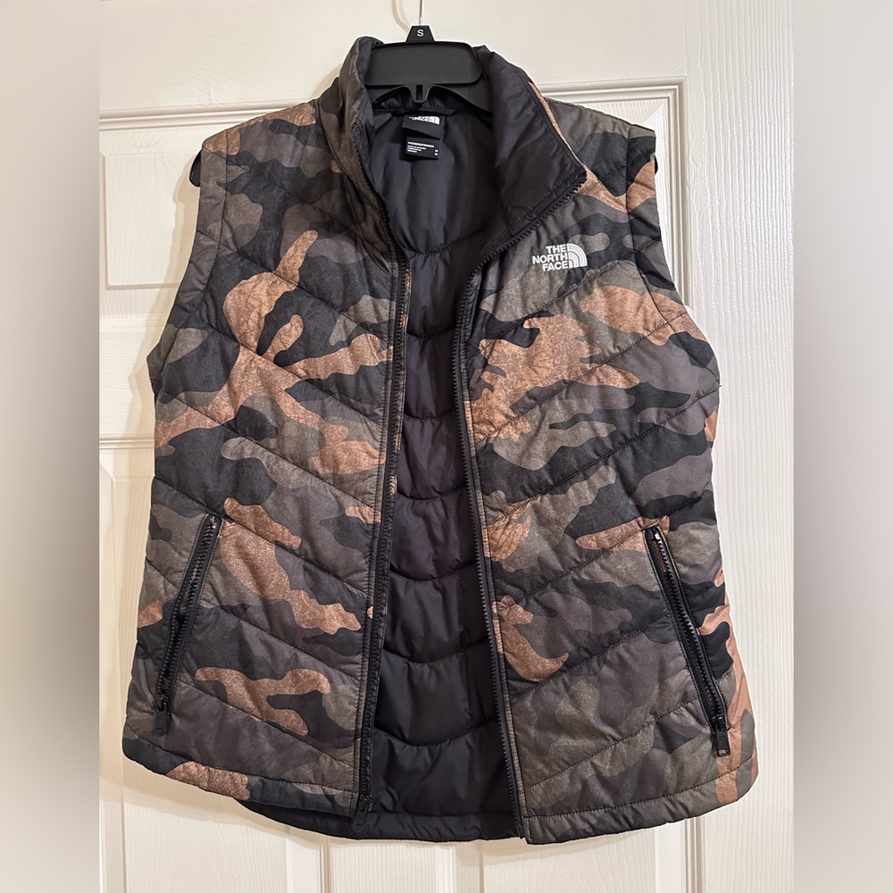 Women’s North Face vest